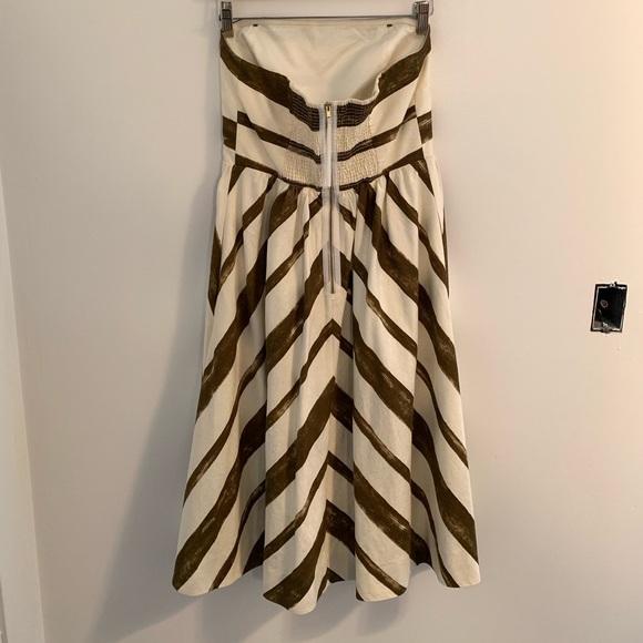 Beautiful ANTHROPOLGIE Paint Stripe Dress - Picture 3 of 8